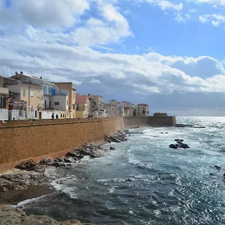Cozy Near Algheros Seafront * Alghero
